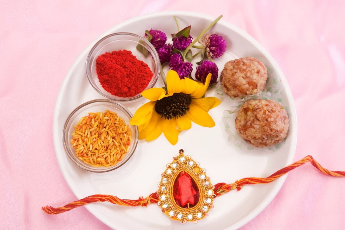 Rakshabandhan 2022: देशातील विविध राज्यांमध्ये रक्षाबंधन कोणत्या नावानं ओळखलं जातं