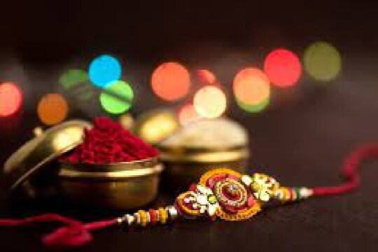 Raksha Bandhan 2022: रक्षाबंधनसाठी ही गाणी आहेत खास; यातील कोणतंही लावू शकता तुमच्या स्टेटसला