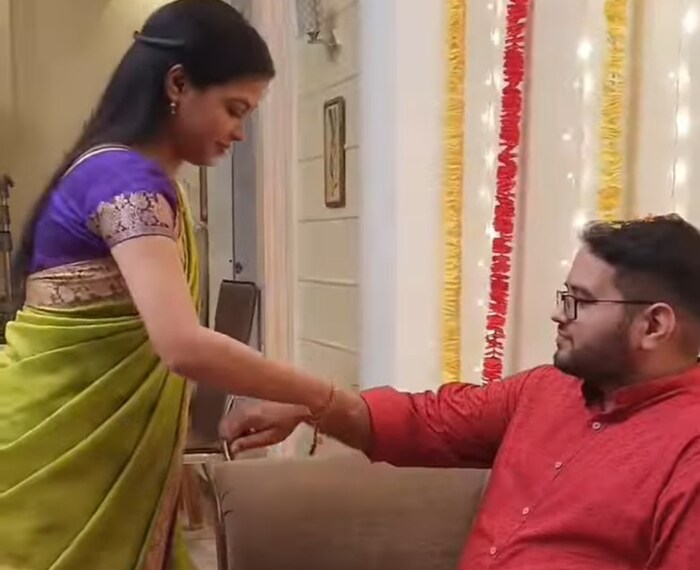 तन्वी मुंडलेनेसुद्धा आपल्या दादाला राखी बांधली आहे. 