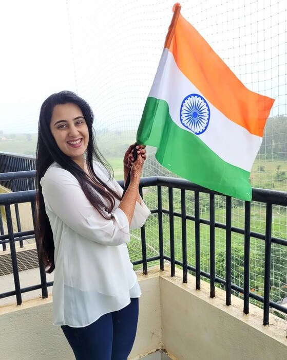 बिग बॉस फेम सई लोकूर नुकतीच बाली ट्रिपहून परतली असून तिनं ही सर्वांना स्वातंत्र्यदिनाच्या शुभेच्छा दिल्या. 
