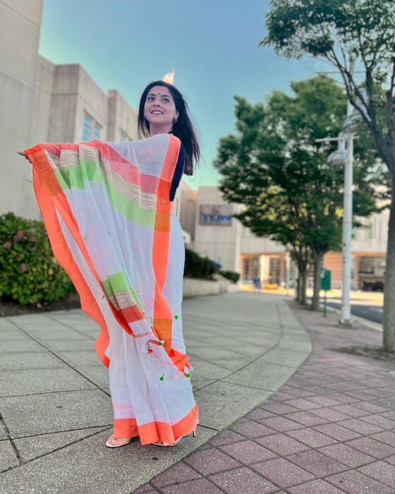  स्वातंत्र्याच्या अमृतमहोत्सवी बृहन्महाराष्ट्र मंडळाच्या अधिवेशनाच्या निमित्तानं साधारण 5000 मराठी माणसांसोबत अमेरिकेत कार्यक्रम आयोजीत करण्यात आला होता.