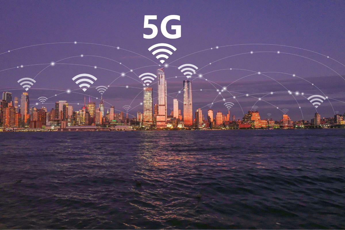 फोनमध्ये 5G Network साइन दिसतंय, पण 5G सपोर्ट मिळेल का? असं करा चेक