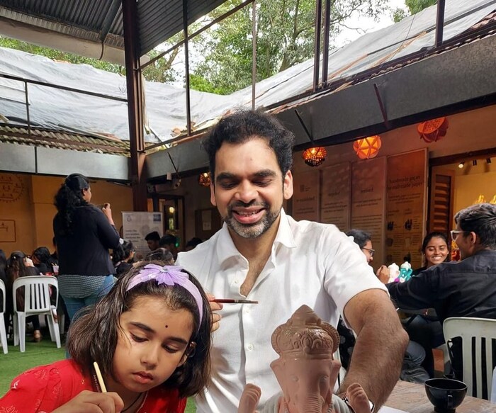 गौरी- गणपतीचा सण तोंडावर येऊन ठेपला आहे. हे सण पर्यावरण पूरक साजरे केले तर उत्साहात आणखी भर पडते.