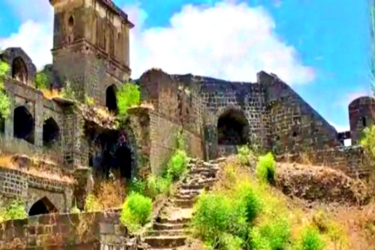 परांडा किल्ला