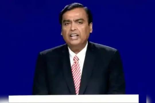 रिलायन्सचा रोजगार निर्मितीत नवा विक्रम, मुकेश अंबानी यांची Reliance 45th AGM मध्ये माहिती