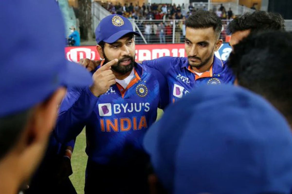 टीम इंडियानं टाकला सुटकेचा निश्वास... पाहा, नक्की काय घडलं?