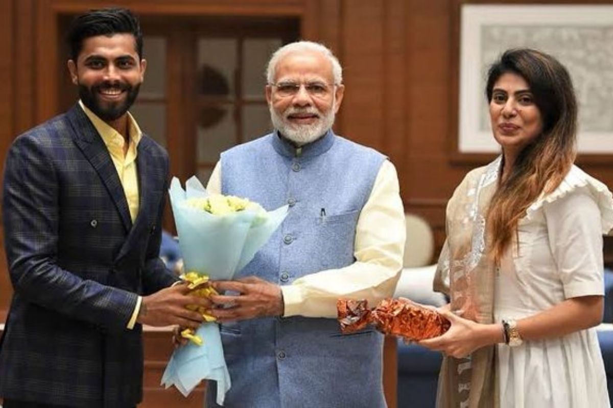 मोदींकडून रिवाबा जाडेजाचं कौतुक