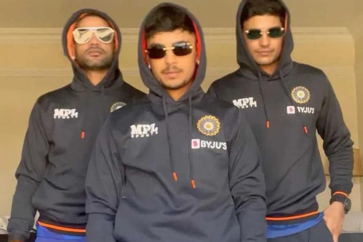 इन्स्टा रिलमध्ये धवन, ईशान आणि शुभमन