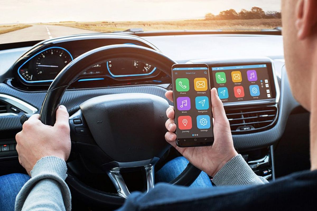 Googleचं नवं अपडेट कार चालकांसाठी ठरतंय डोकेदुखी; Samsung, Xiomi, Oneplus युजर्स हैराण