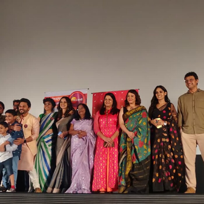 या मालिकेचा भव्य प्रीमियर सोहळा नुकताच पार पडला असून संपूर्ण टीमने या दरम्यान हजेरी लावल्याचं दिसून आलं आहे. 