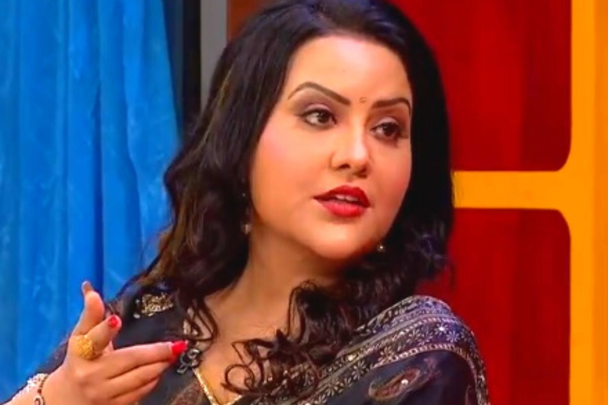 Amruta Fadnavis: 'लग्नाआधी कधीच ब्युटी पार्लरला गेले नाही'; अमृता फडणवीसांचं प्लास्टिक सर्जरीवर पहिल्यांदा भाष्य