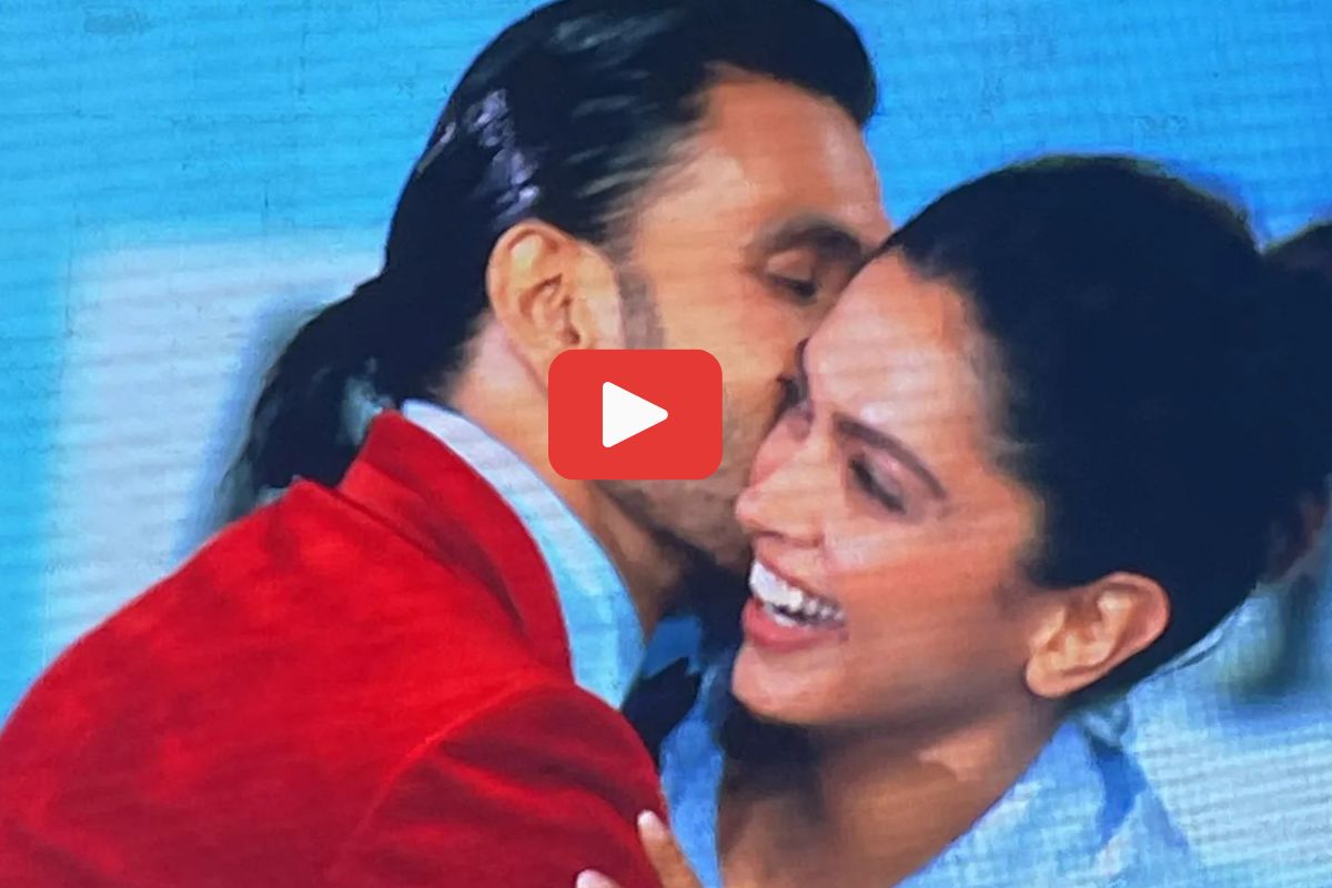 Filmfire मिळताच रणवीर झाला रोमँटिक; बायकोला सगळ्यांसमोर केलं किस, Video व्हायरल