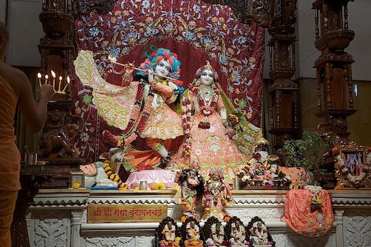 पुण्यातील इस्कॉन मंदिरात कसा साजरा होतो जन्माष्टमी महोत्सव, पाहा VIDEO