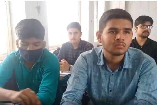 Aurangabad : दहावीनंतर व्यवसाय करण्यासाठी 'हा' कोर्स करा, तुमचा होईल फायदा VIDEO