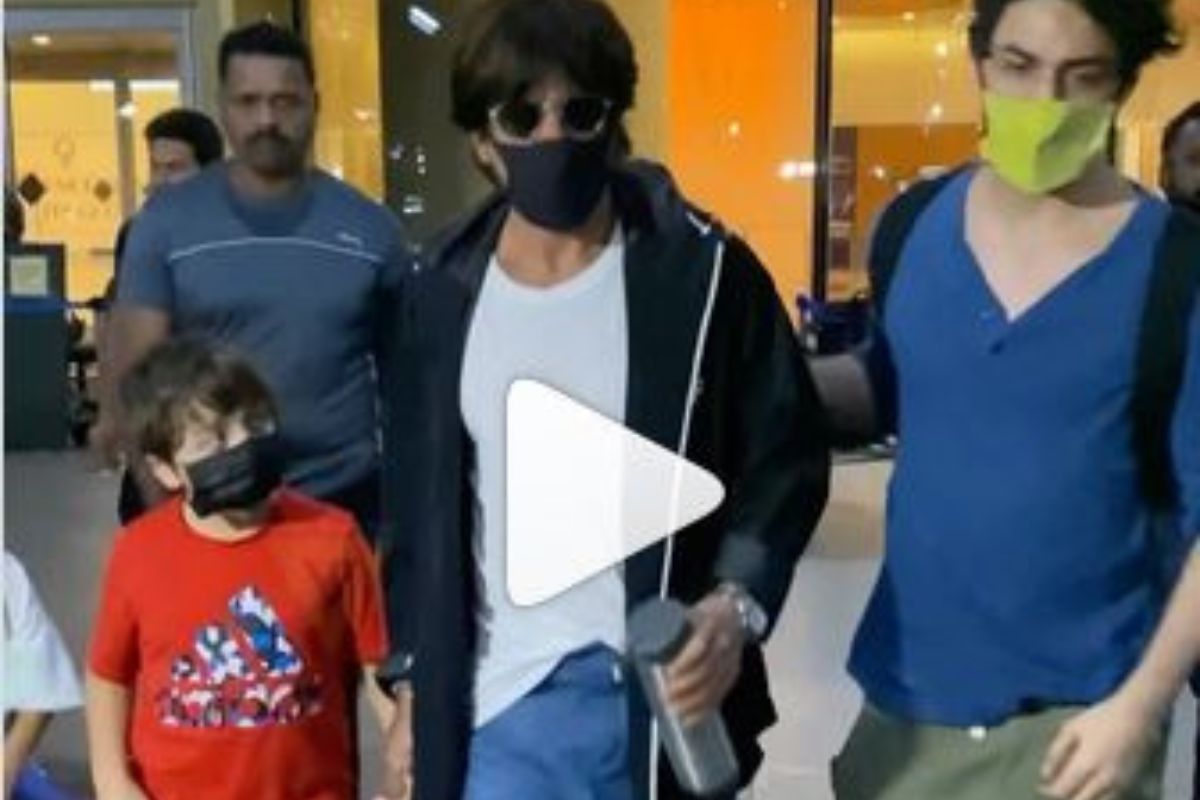 VIDEO: सेल्फी घेण्यासाठी चाहत्याने शाहरुखसोबत केलं असं काही; भडकला अभिनेता, आर्यनने केलं शांत