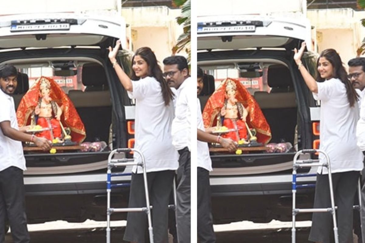 Shilpa shetty welcomes bappa