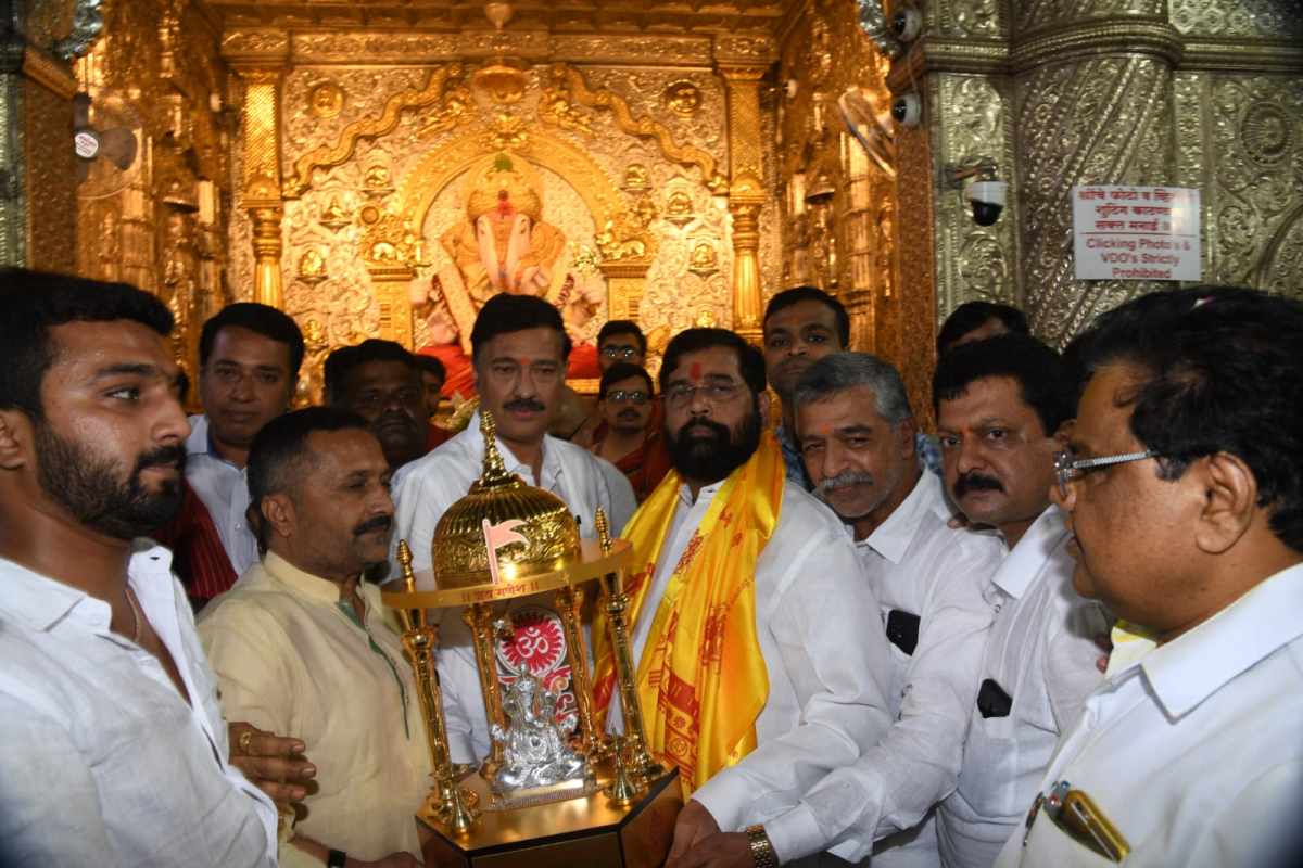 गणेशोत्सवाआधी मुख्यमंत्र्यांची मंडळांसाठी मोठी घोषणा, 'हे' 5 दिवस 12 पर्यंत स्पीकरला परवानगी