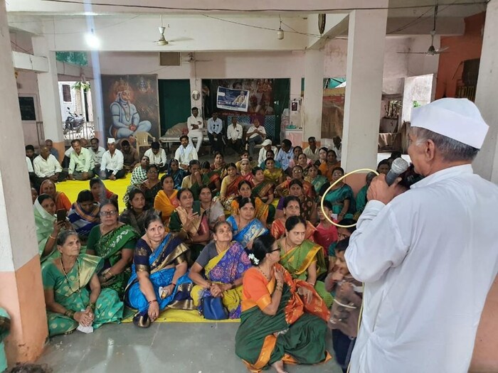 साज चढवून कपिलाची गावातून वाजत गाजत ढोल ताशाच्या गजरात मिरवणूक काढली. त्यानंतर कपिलाची ओटी भरून औक्षण देखील केले. यावेळी कपिलासाठी वाली, भात, मका, पेंड, गवताचा चारा, लापशी असे दहापेक्षा अधिक खाद्यपदार्थ होते. यासाठी एकूण 20 हजारांचा खर्च देशमुख कुटुंबियांना आला आहे. 