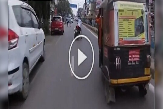 स्टंट करता करता रस्त्यावर कोसळला, बाईकने फरफटत नेलं; अपघाताचा अंगावर काटा आणणारा VIDEO