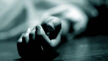 पोलिसांनी केस दाबण्यासाठी 1 लाख रुपये मागितल्याचा व्हिडीओ करत दोघांची आत्महत्या पोलिसांनी केस दाबण्यासाठी 1 लाख रुपये मागितल्याचा व्हिडीओ करत दोघांची आत्महत्या
