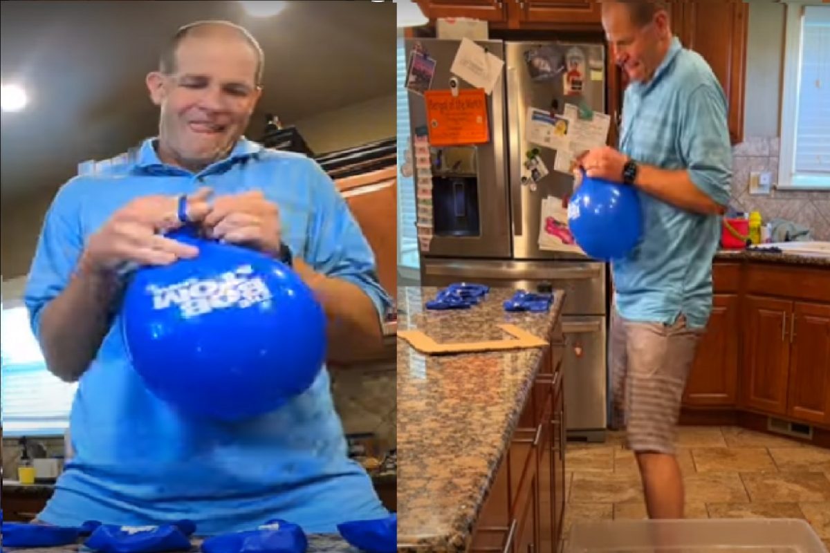 फुगे फुगवण्याचा असा केला वर्ल्ड रेकॉर्ड