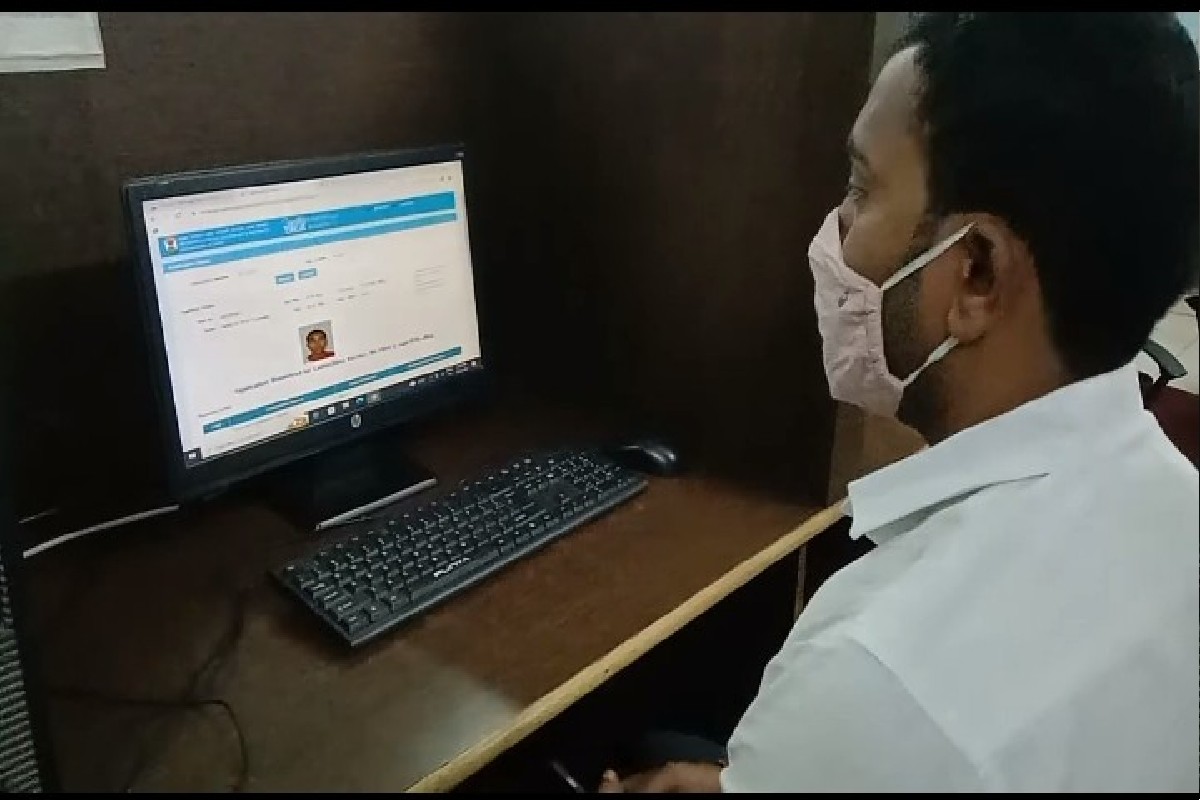 आता घरबसल्या काढा Learning Driving License, Video पाहा आणि कामाला लागा!