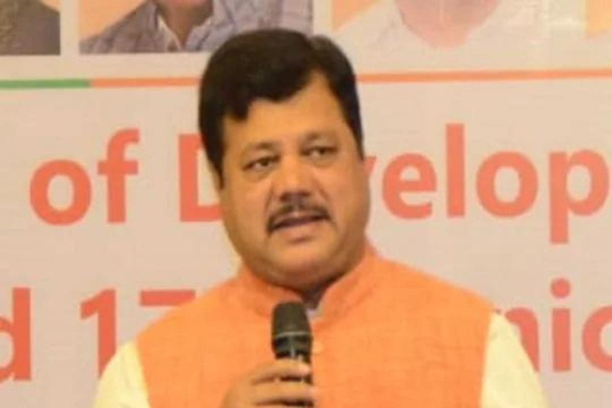 महाविकास आघाडीला आणखी एक धक्का; मुंबै बँकेतही सत्तांतर, अध्यक्षपदी प्रवीण दरेकर