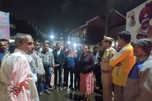 Kolhapur Rain Update : कोल्हापूर जिल्ह्यात पाऊस थांबला पण महापुराची भिती कायम, नागरिकांचे स्थलांतर Kolhapur Rain Update : कोल्हापूर जिल्ह्यात पाऊस थांबला पण महापुराची भिती कायम, नागरिकांचे स्थलांतर