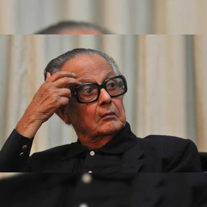 आर.के. लक्ष्मण - रासीपुरम कृष्णस्वामी लक्ष्मण हे एक भारतीय व्यंगचित्रकार, चित्रकार आणि विनोदी लेखक होते. आर. के. लक्ष्मण या नावाने ते ओळखले जातात. आर.के. लक्ष्मण "द कॉमन मॅन"च्या निर्मितीसाठी आणि 1951 मध्ये सुरू झालेल्या टाइम्स ऑफ इंडियातील "यू सेड इट" या त्यांच्या दैनिक व्यंगचित्रांसाठी अत्यंत प्रसिद्ध होते.
