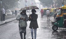 पुढच्या 48 तासात मुंबईला पावसाचा इशारा, तर मराठवाडा विदर्भात धुवाँधार पाऊस