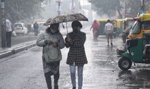 पुढच्या 48 तासात मुंबईला पावसाचा इशारा, तर मराठवाडा विदर्भात धुवाँधार पाऊस