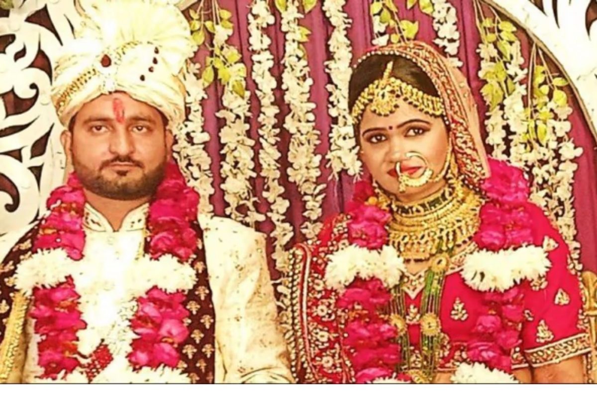 प्रेयसीने हात पकडले अन् मैत्रिणीने पाय; पतीने अत्यंत क्रूरपणे प्रीतीला एका घावात संपवलं!