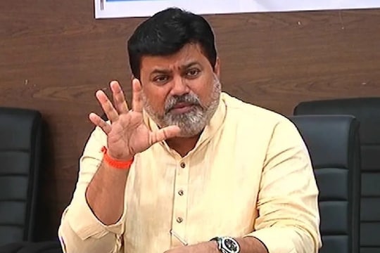 'सध्या लोकांचे लक्ष विचलित करण्याचा प्रयत्न सुरू आहे. मी राष्ट्रवादी सोडून शिवसेनेत आलो त्यावेळी खोके घेतले होते का?'