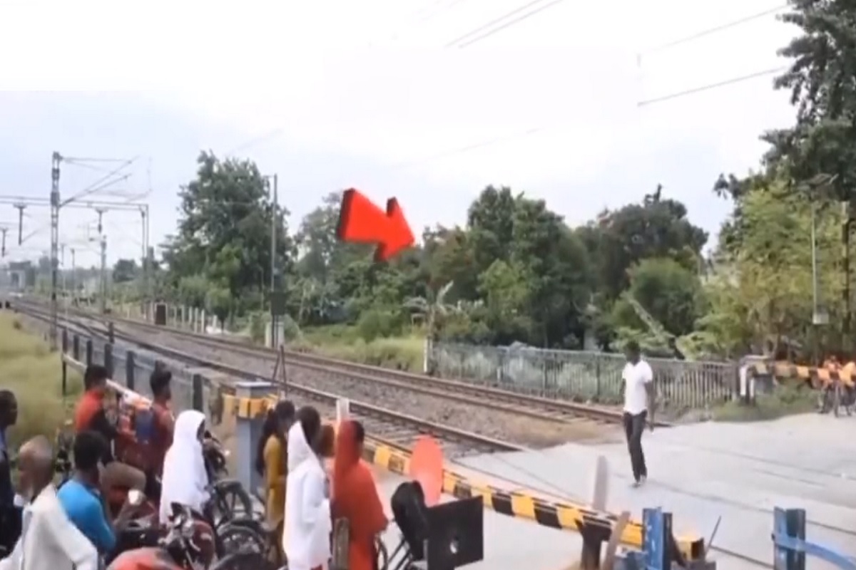 Video : चोरी करण्याची 'ही' पद्धत पाहा आणि सावध व्हा, तुमच्यासोबत ही घडू शकते अशी गोष्ट