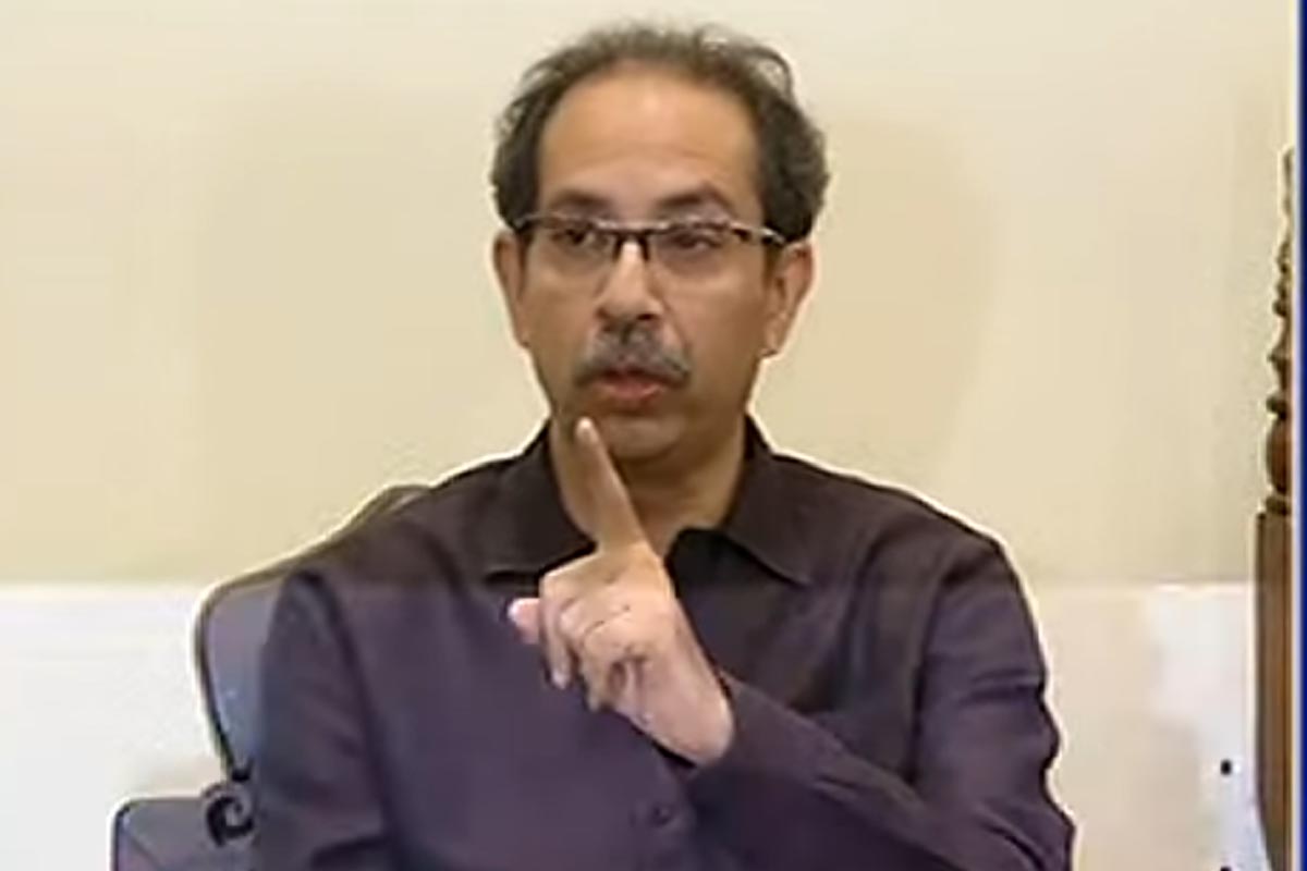 शिवसेनेकडून उगवता सूर्य, मशाल आणि त्रिशूल ही तीन चिन्हं ठरवण्यात आली आहे.