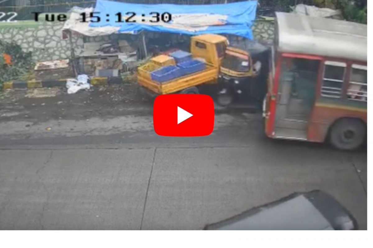 Video : कुर्ल्याच्या दिशेने जाताना BEST बसचा अपघात, रिक्षाचा चेंदामेंदा; चालकासह प्रवासीही जखमी