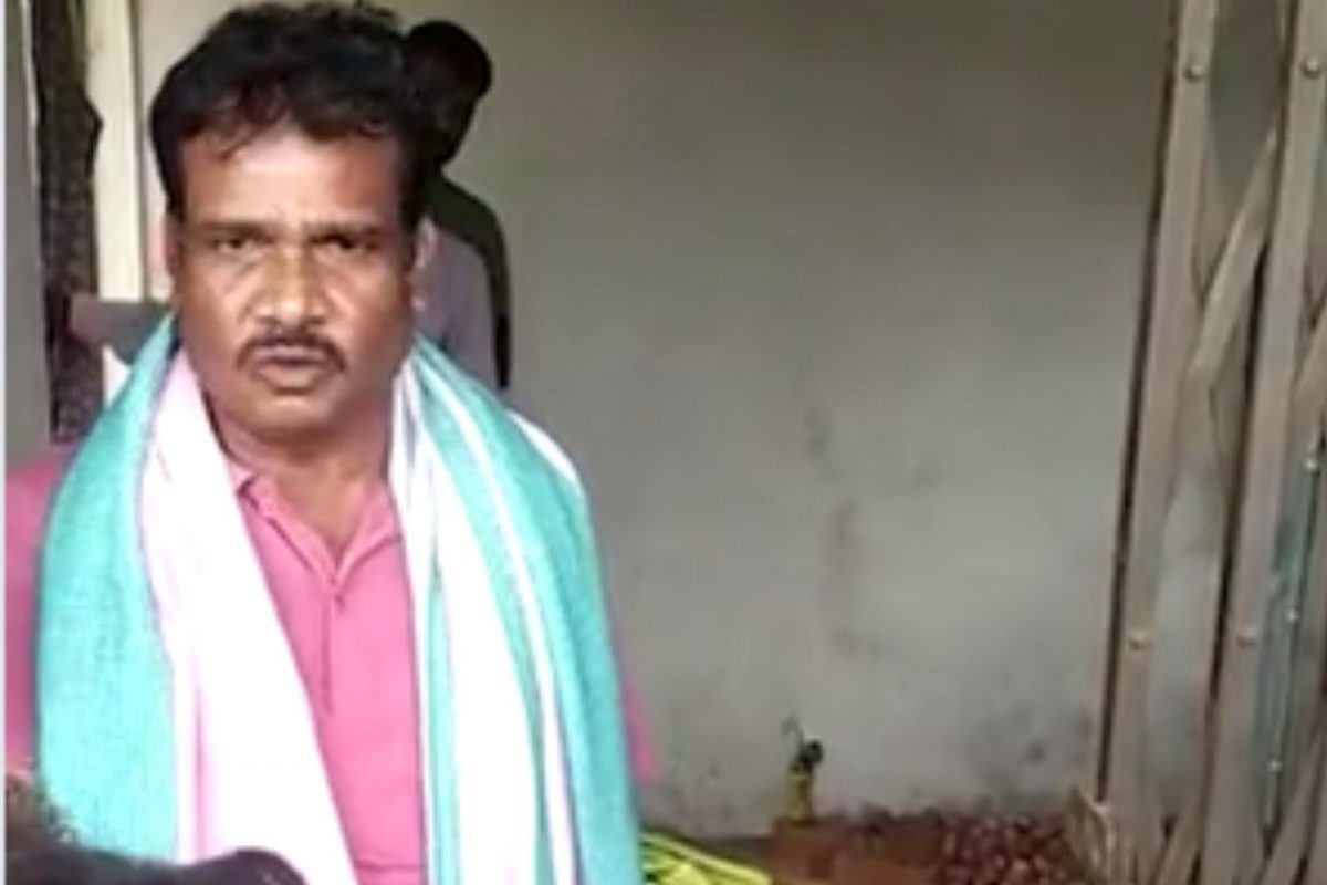 25 वर्षांचं प्रेम, मृत्यूनंतरही पत्नीला सोडलं नाही; शिक्षकाच्या कृत्यामुळे शेजारच्यांमध्ये दहशत