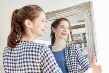 Vastu : आरसा तुमचं नशीब बदलू शकतो; वास्तुशास्त्रानुसार या योग्य दिशांनाच लावा Vastu : आरसा तुमचं नशीब बदलू शकतो; वास्तुशास्त्रानुसार या योग्य दिशांनाच लावा