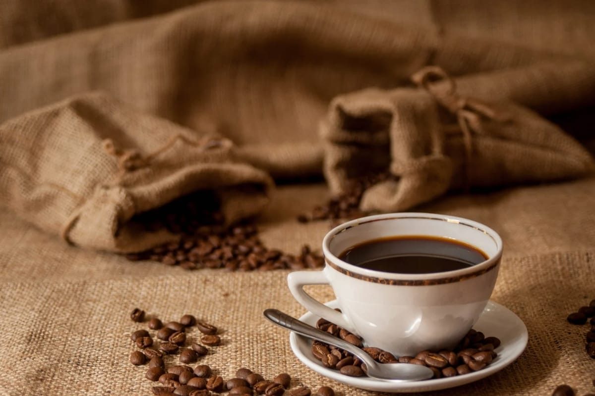 Healthy Coffee: रोज कॉफी पिण्याची सवय असेल तर या टिप्स वापरा; बनेल अधिक हेल्दी-टेस्टी