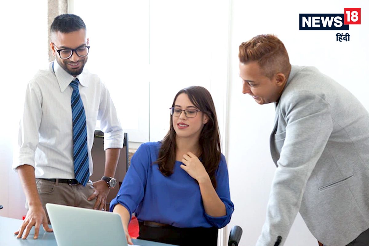 ऑफिसमध्ये महिला सहकाऱ्यांसोबत तुम्ही चुकीचे वागत नाही ना? या 7 गोष्टी ध्यानात ठेवा