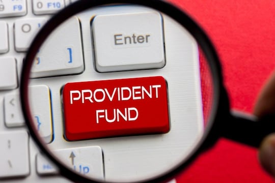 PF Amount: कंपनीने PFची रक्कम कापली मात्र खात्यात जमा केली नाही, तर कर्मचारी काय करु शकतात?