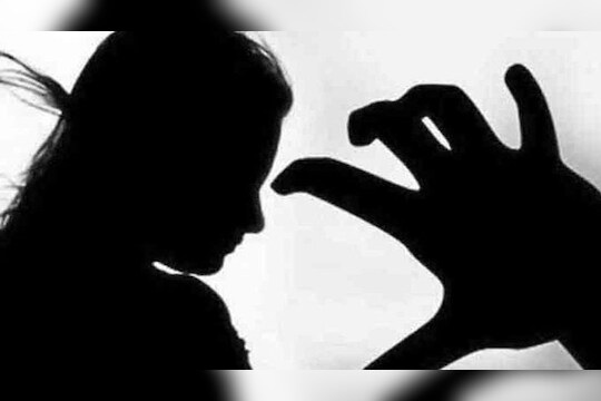 Aurangabad Crime : ‘तुझ्यासाठी मी बऱ्याच मुली सोडल्या’ इंस्टावर ओळख झालेल्या विवाहितेचा विनयभंग