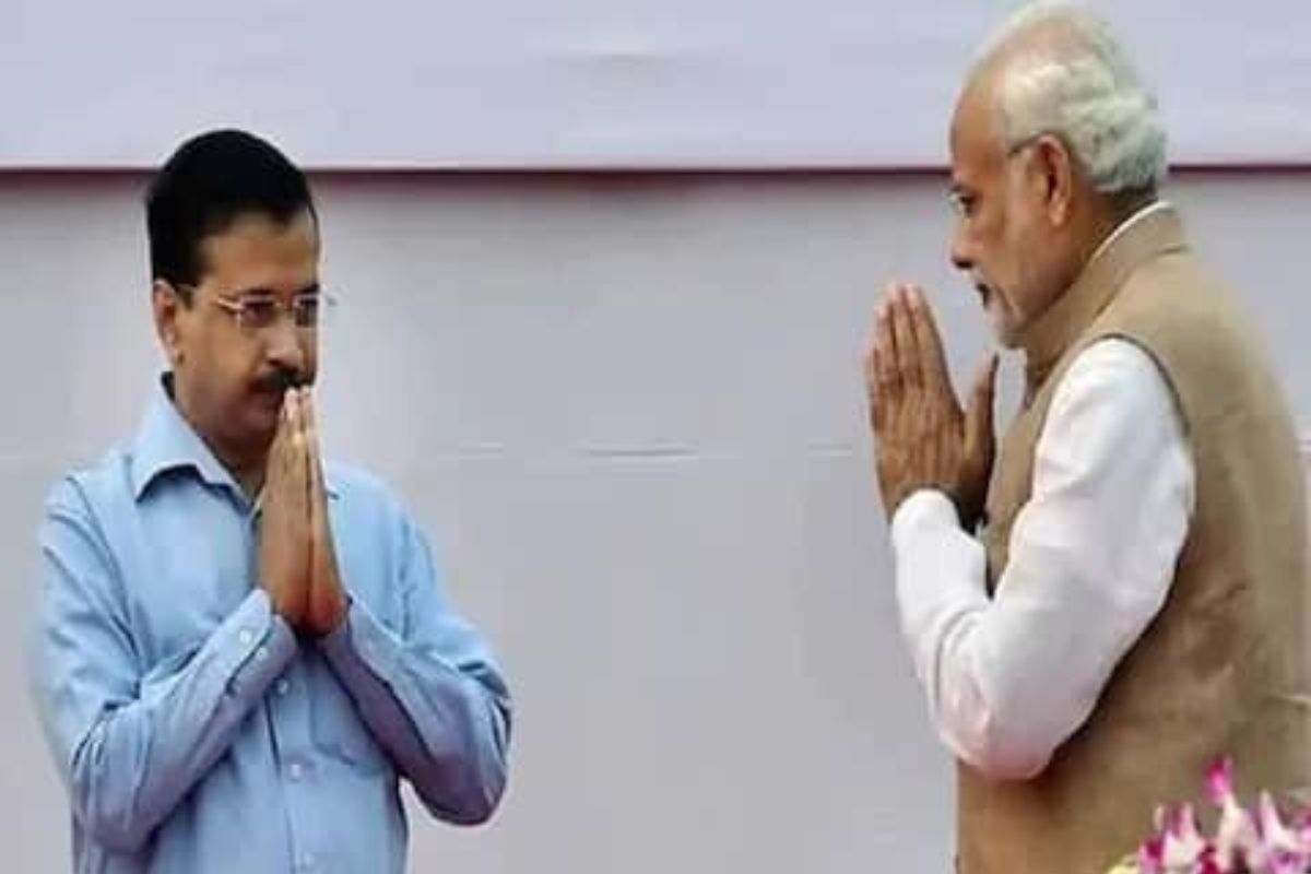 गुजरात निवडणूक 'मोदी विरुद्ध केजरीवाल' करण्यासाठी AAP चा मास्टर प्लान