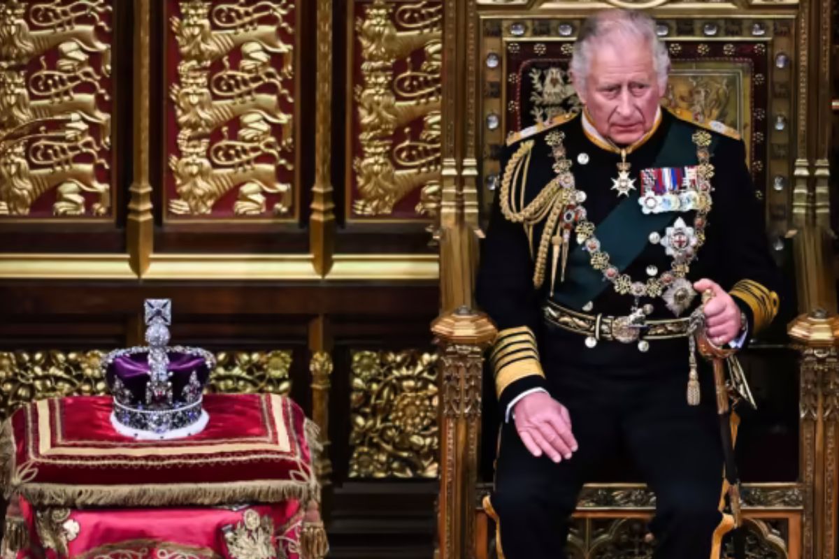 भारतातील kiss चा तो किस्सा आणि King Charles... आजही लोकांच्या चांगलाच लक्षात