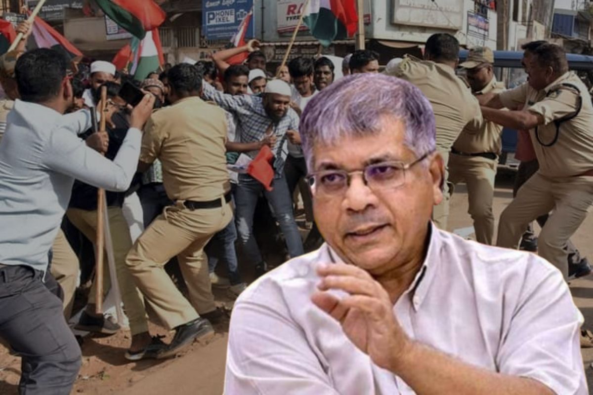 NIA चा PFI वर 'सर्जिकल स्ट्राईक', प्रकाश आंबेडकर म्हणतात पुरावे द्या, अन्यथा...