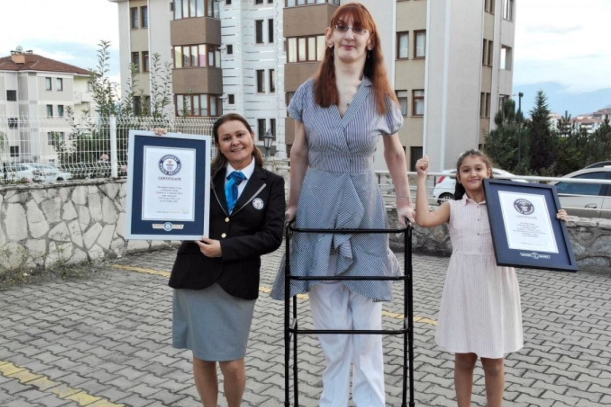 ‘द ग्रेट खली’पेक्षाही उंच महिला