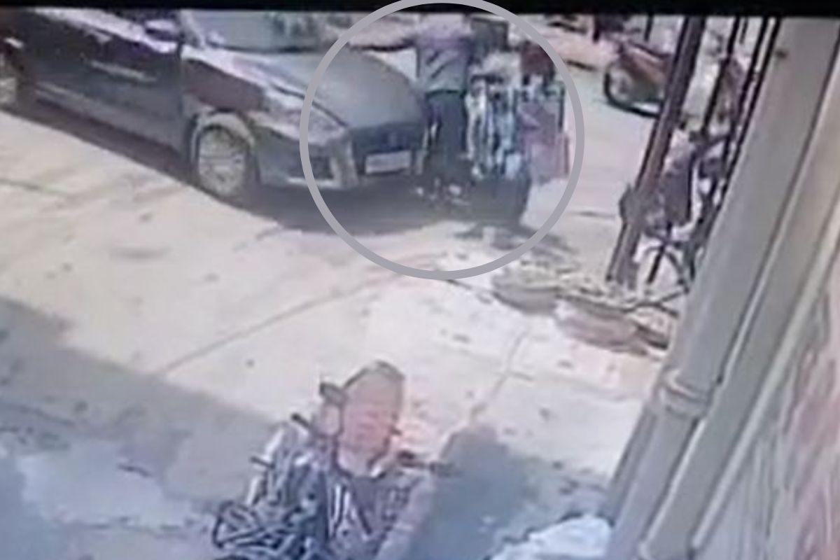 अनियंत्रित कारने वाटेत येणाऱ्या सगळ्यांना उडवलं; ठाण्यातील विचित्र अपघाताचा CCTV Video