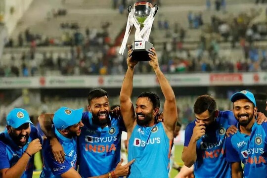 ऑस्ट्रेलियाविरुद्धच्या मालिकाविजयानंतर टीम इंडिया