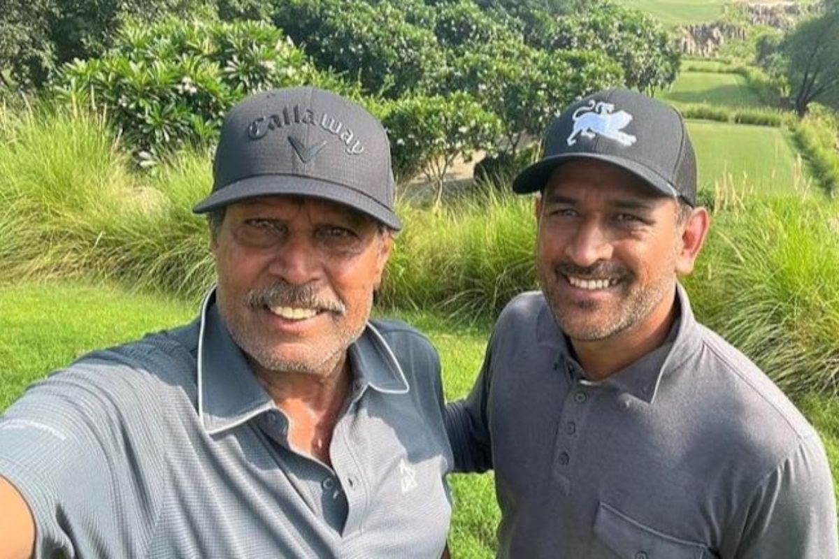 धोनी आणि कपिल देव