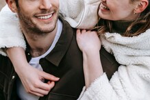 'महिना 2 लाख सॅलरी देतो पण अशीच GF हवी', पठ्ठ्यांनी गर्लफ्रेंडसाठी जाहिरात दिली 'महिना 2 लाख सॅलरी देतो पण अशीच GF हवी', पठ्ठ्यांनी गर्लफ्रेंडसाठी जाहिरात दिली